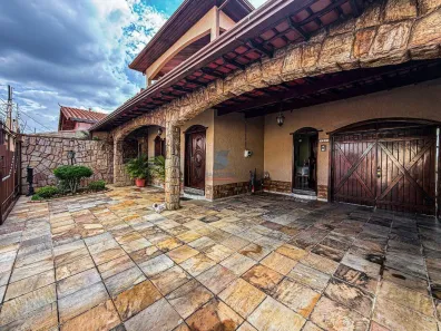 Casa com 6 Quartos à venda, 300m² no Eldorado, Contagem