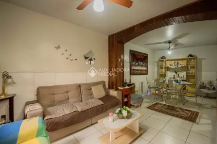 Casa com 3 Quartos à venda, 329m² no Passo da Areia, Porto Alegre