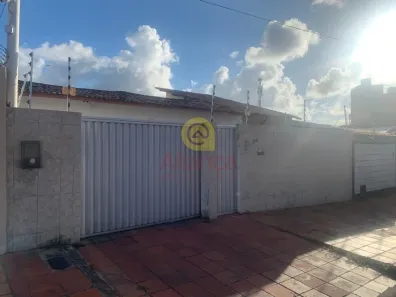 Casa com 3 Quartos à venda, 300m² no Lagoa Nova, Natal