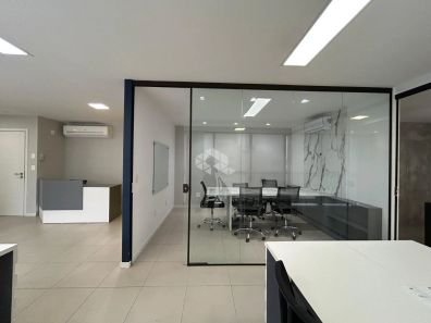 Sala Comercial à venda, 83m² no Estreito, Florianópolis