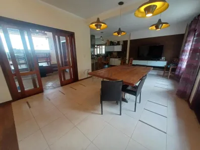Sobrado com 3 Quartos à venda, 365m² no Bairro das Palmeiras, Campinas