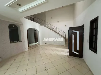 Imóvel Comercial com 3 Quartos para alugar, 498m² no Vila Santa Tereza, Bauru