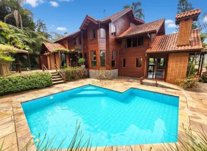 Casa de Condomínio com 3 Quartos à venda, 220m² no Cumbari, Mairiporã