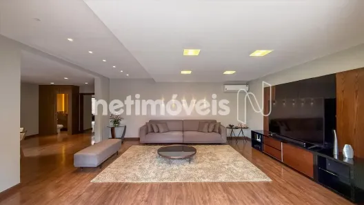 Casa com 4 Quartos à venda, 303m² no Coração Eucarístico, Belo Horizonte