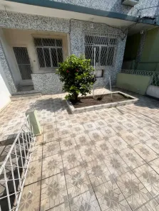 Casa com 2 Quartos para alugar, 60m² no Penha, Rio de Janeiro