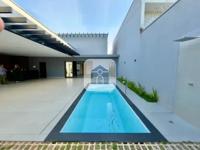 Casa com 3 Quartos à venda, 210m² no Vigilato Pereira, Uberlândia