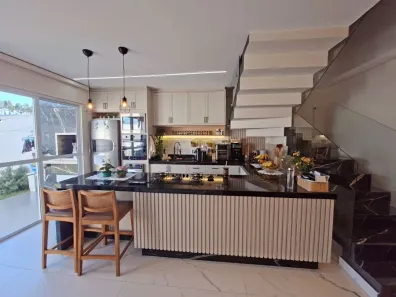 Sobrado com 3 Quartos à venda, 150m² no Recanto Tropical, Cascavel