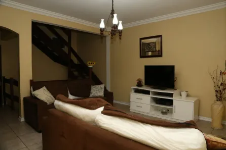 Casa com 4 Quartos à venda, 355m² no Cidade Intercap, Taboão da Serra