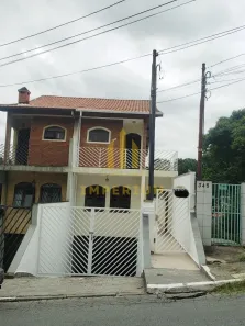 Sobrado com 3 Quartos à venda, 300m² no Vila Irmãos Arnoni, São Paulo