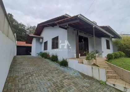 Casa com 3 Quartos para alugar, 162m² no Jaraguá Esquerdo, Jaraguá do Sul