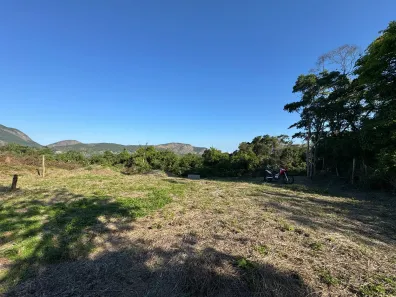 Lote/Terreno à venda, 450m² no Itaipu, Niterói