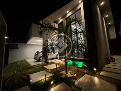 Casa com 3 Quartos à venda, 215m² no Jardim Sul, Uberlândia
