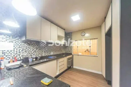 Casa com 4 Quartos à venda, 220m² no Vila Valparaíso, Santo André