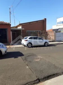 Casa com 3 Quartos para alugar, 187m² no Jardim São Carlos, São Carlos