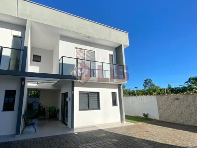 Casa com 2 Quartos à venda, 100m² no Capricórnio II, Caraguatatuba