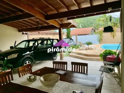 Casa com 4 Quartos à venda, 205m² no Toninhas, Ubatuba