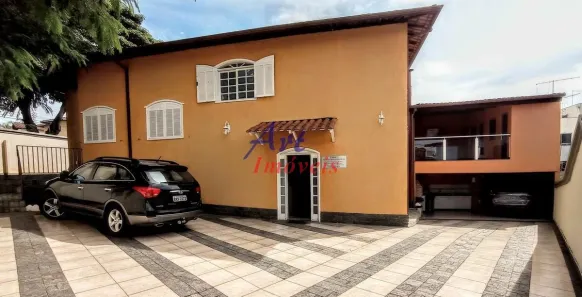 Casa com 4 Quartos à venda, 247m² no Santa Amélia, Belo Horizonte