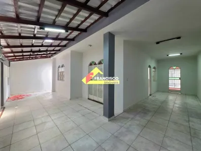 Casa com 3 Quartos à venda, 288m² no Dulphe Pinto de Aguiar, Divinópolis
