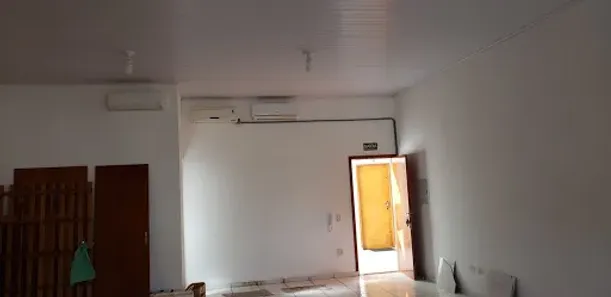 Sala Comercial para alugar, 102m² no Centro, Pindamonhangaba