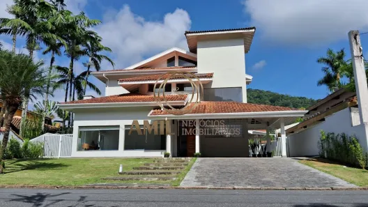 Casa de Condomínio com 4 Quartos à venda, 350m² no Tabatinga, Caraguatatuba