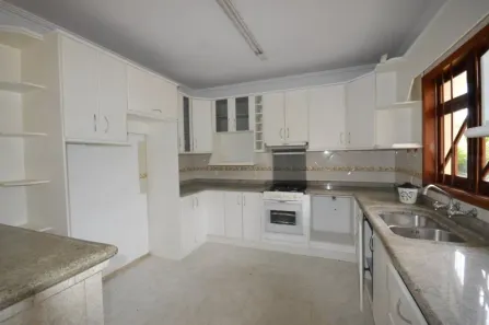Casa com 4 Quartos à venda, 327m² no Marechal Rondon, Canoas