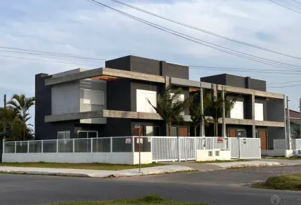 Casa com 3 Quartos à venda, 117m² no , Imbé