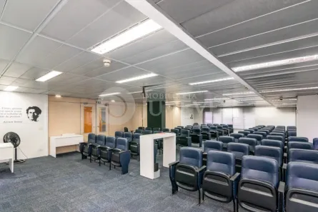 Sala Comercial para alugar, 330m² no Centro, Curitiba