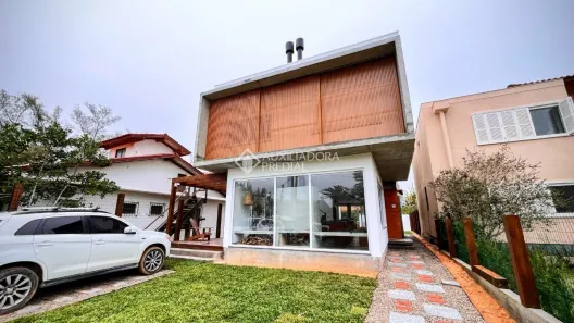 Casa com 3 Quartos à venda, 247m² no Praia da Barra, Garopaba