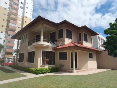 Casa com 3 Quartos para alugar, 234m² no Marechal Rondon, Canoas