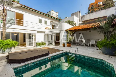 Casa com 3 Quartos à venda, 389m² no Vila Nova Conceição, São Paulo