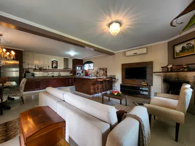 Casa com 5 Quartos à venda, 335m² no Cerrito, Santa Maria