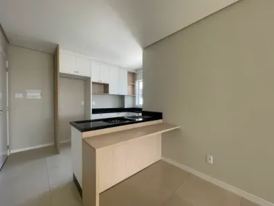 Apartamento com 2 Quartos para alugar, 70m² no Presidente Médici, Chapecó