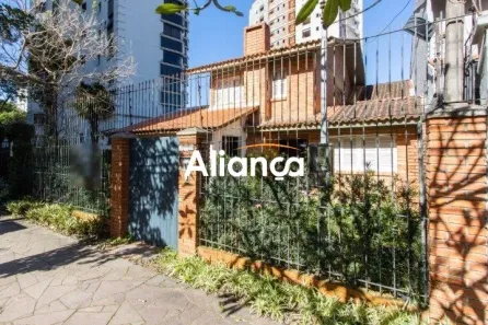 Casa com 4 Quartos para alugar, 242m² no Bela Vista, Porto Alegre
