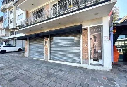 Sala Comercial para alugar, 120m² no Pio X, Caxias do Sul
