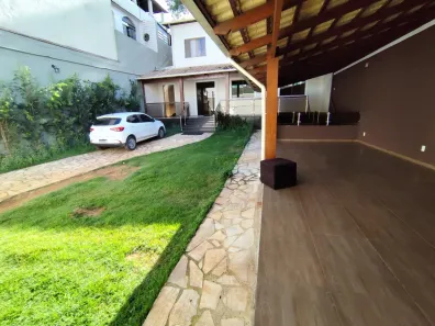 Casa com 4 Quartos à venda, 250m² no Alto Caiçaras, Belo Horizonte