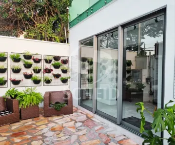 Casa com 3 Quartos à venda, 174m² no Moema, São Paulo