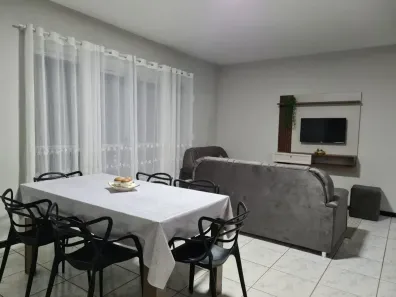 Apartamento com 3 Quartos para alugar, 80m² no Centro, Balneário Piçarras