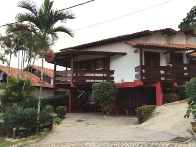Casa de Condomínio com 3 Quartos à venda, 220m² no Piratininga, Niterói