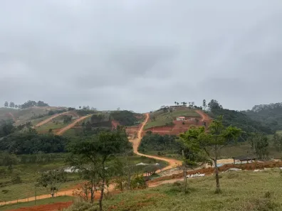 Lote/Terreno à venda, 600m² no Centro, Igaratá