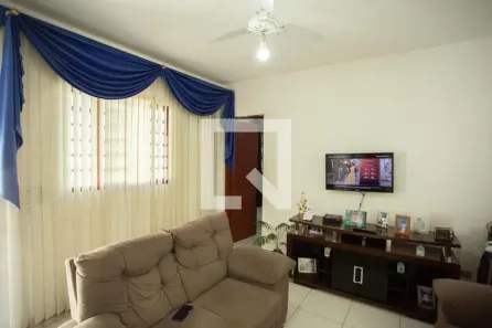 Casa com 3 Quartos à venda, 177m² no Parque Peruche, São Paulo
