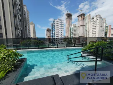 Apartamento com 4 Quartos para alugar, 198m² no Meia Praia, Itapema