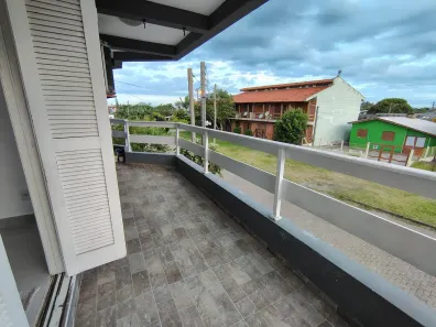 Sobrado com 2 Quartos para alugar, 80m² no Capão da Canoa, Capão da Canoa