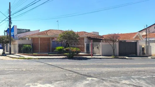 Casa com 3 Quartos à venda, 208m² no Vila Xavier (Vila Xavier), Araraquara