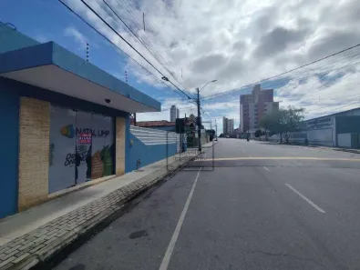 Ponto Comercial para alugar, 240m² no Barro Vermelho, Natal