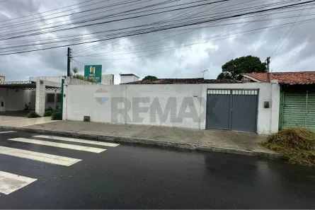 Imóvel Comercial com 3 Quartos à venda, 200m² no Centro, Maceió