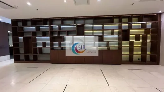 Sala Comercial para alugar, 900m² no Itaim Bibi, São Paulo