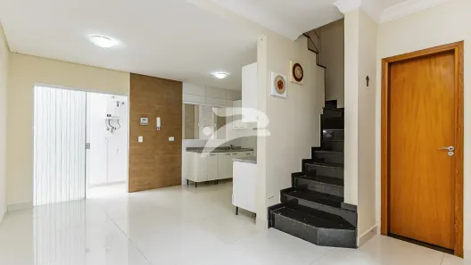 Sobrado com 3 Quartos para alugar, 143m² no Lindóia, Curitiba