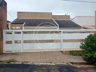 Casa com 3 Quartos à venda, 200m² no Centro, Marília