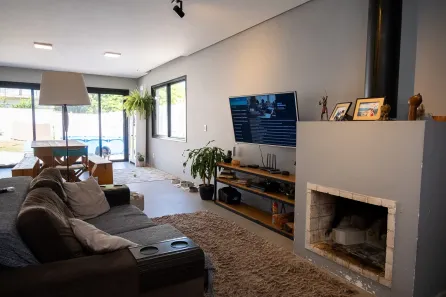 Casa com 2 Quartos à venda, 120m² no Laranjal, Pelotas