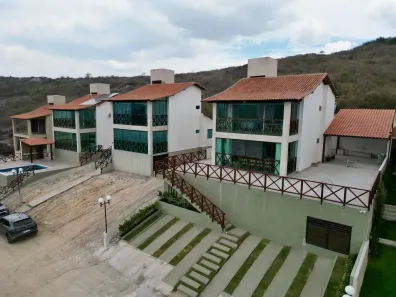 Casa de Condomínio com 4 Quartos à venda, 200m² no Alpes Suiços, Gravatá